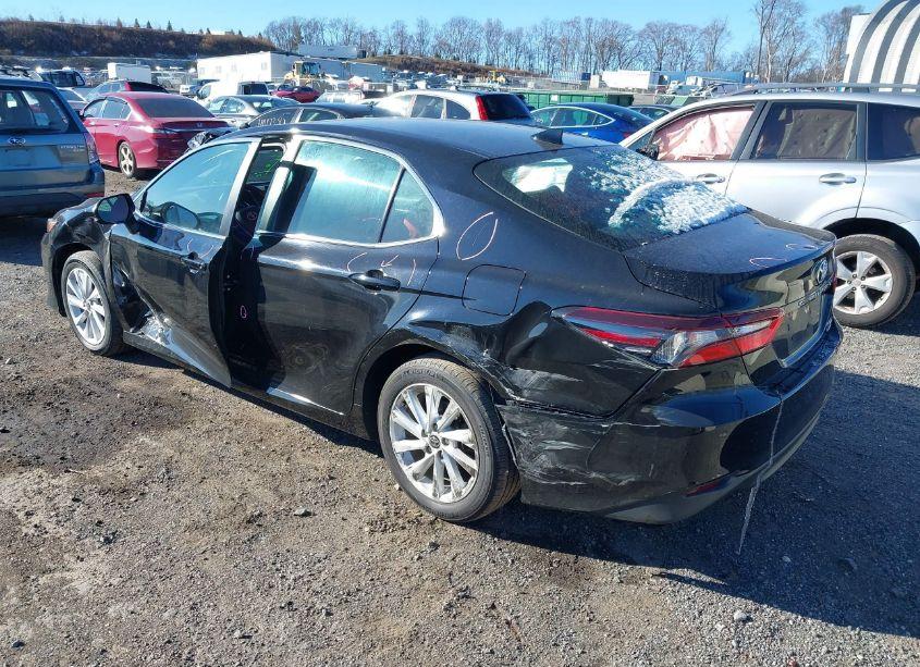 Photo 3 of 2021 Toyota Camry LE AWD (VIN 4T1C11BKXMU021219)