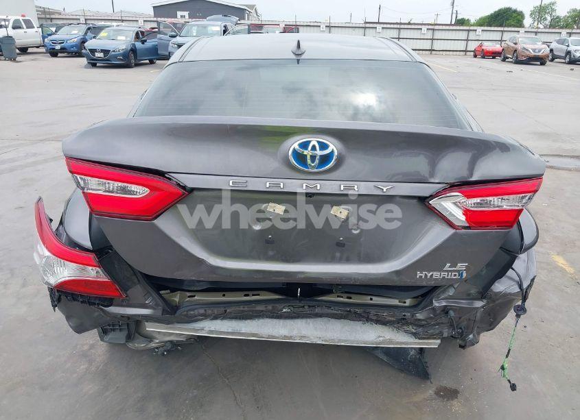 Photo 17 of 2020 Toyota Camry LE HYBRID (VIN 4T1C31AK0LU523389)