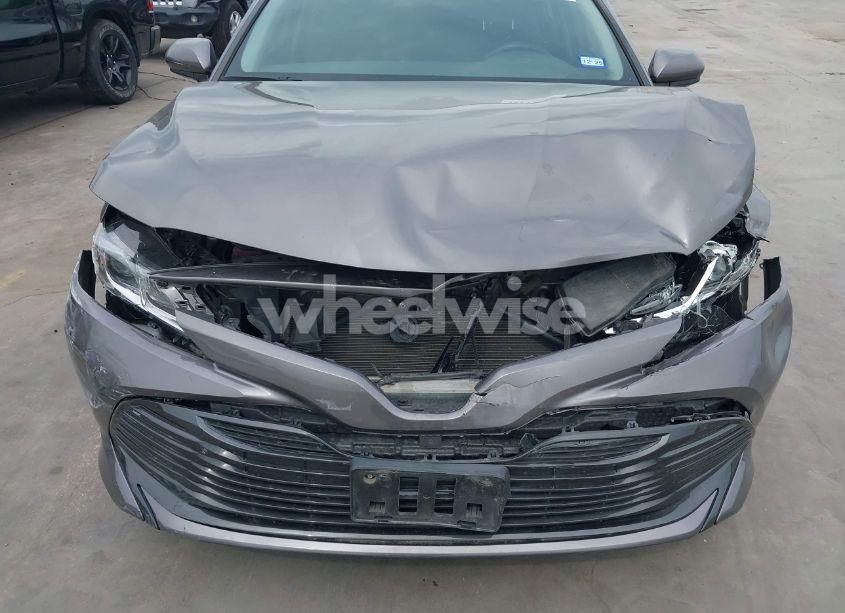 Photo 18 of 2020 Toyota Camry LE HYBRID (VIN 4T1C31AK0LU523389)