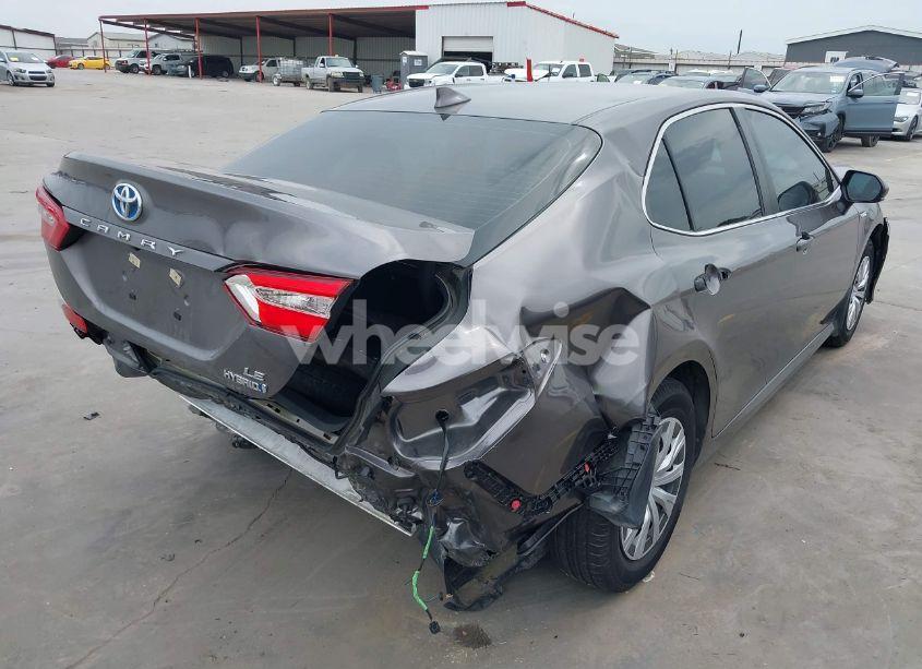 Photo 4 of 2020 Toyota Camry LE HYBRID (VIN 4T1C31AK0LU523389)