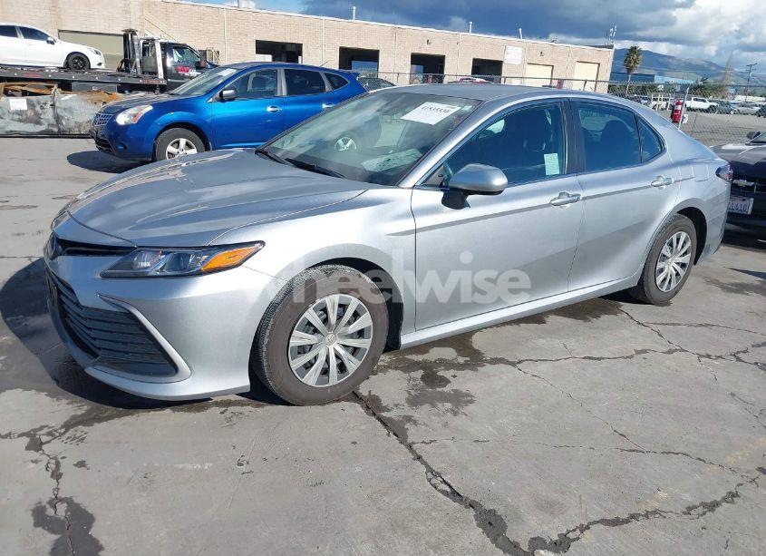 Photo 2 of 2023 Toyota Camry LE HYBRID (VIN 4T1C31AK0PU601370)