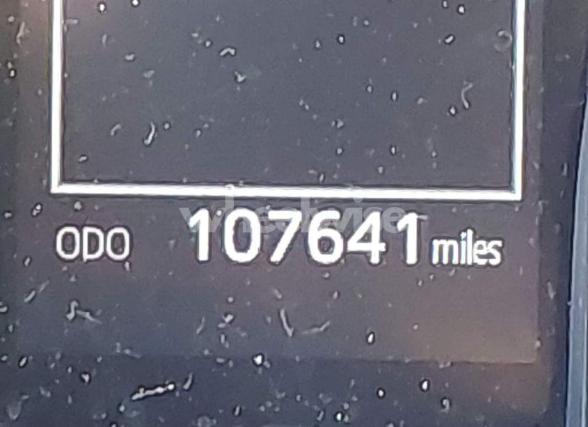 Photo 15 of 2021 Toyota Camry LE HYBRID (VIN 4T1C31AK1MU555589)