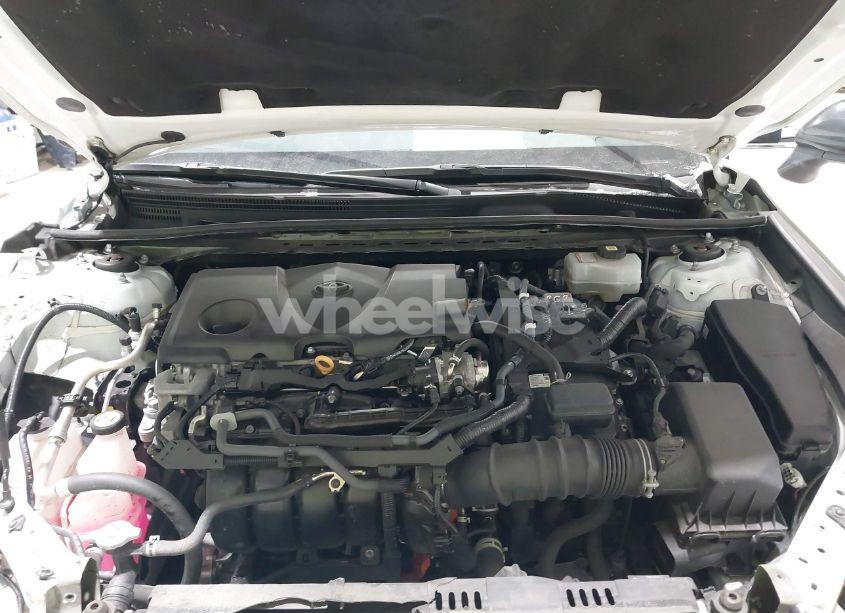 Photo 10 of 2022 Toyota Camry LE HYBRID (VIN 4T1C31AK1NU592305)