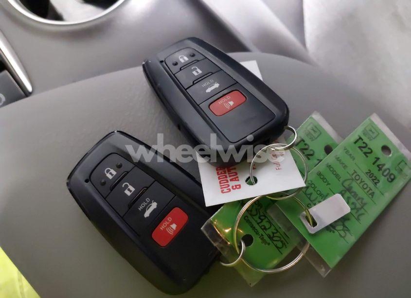 Photo 11 of 2022 Toyota Camry LE HYBRID (VIN 4T1C31AK1NU592305)