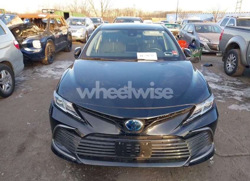 Photo 12 of 2022 Toyota Camry LE HYBRID (VIN 4T1C31AK1NU597827)