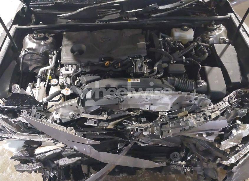 Photo 10 of 2020 Toyota Camry LE HYBRID (VIN 4T1C31AK2LU017742)