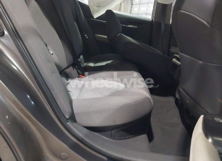 Photo 8 of 2020 Toyota Camry LE HYBRID (VIN 4T1C31AK2LU017742)