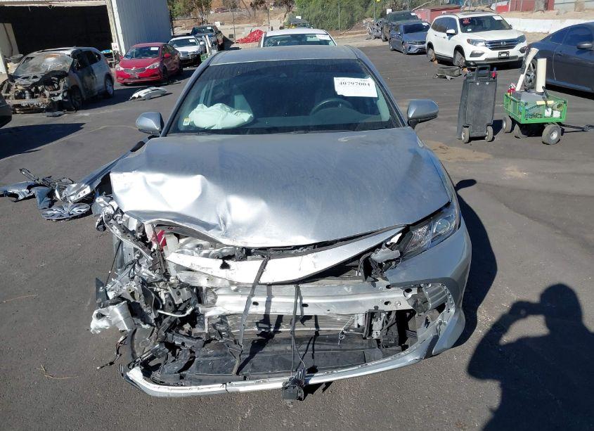 Photo 12 of 2020 Toyota Camry LE HYBRID (VIN 4T1C31AK2LU541652)