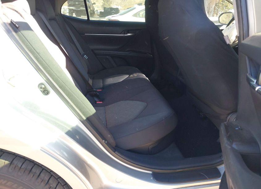 Photo 8 of 2020 Toyota Camry LE HYBRID (VIN 4T1C31AK2LU541652)