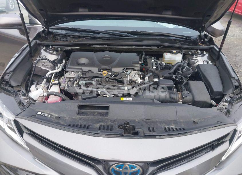 Photo 10 of 2020 Toyota Camry LE HYBRID (VIN 4T1C31AK2LU544731)