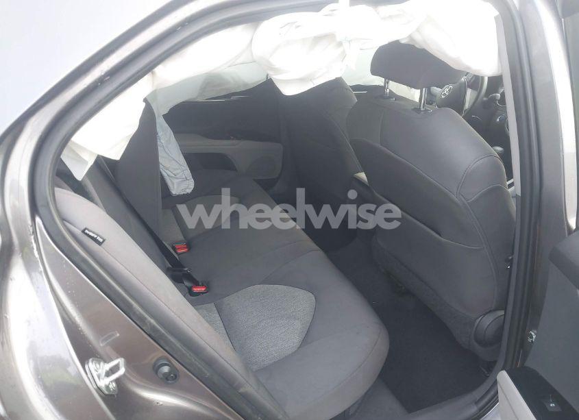 Photo 8 of 2020 Toyota Camry LE HYBRID (VIN 4T1C31AK2LU544731)