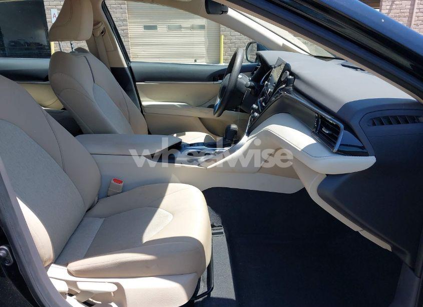 Photo 5 of 2021 Toyota Camry LE HYBRID (VIN 4T1C31AK2MU561188)