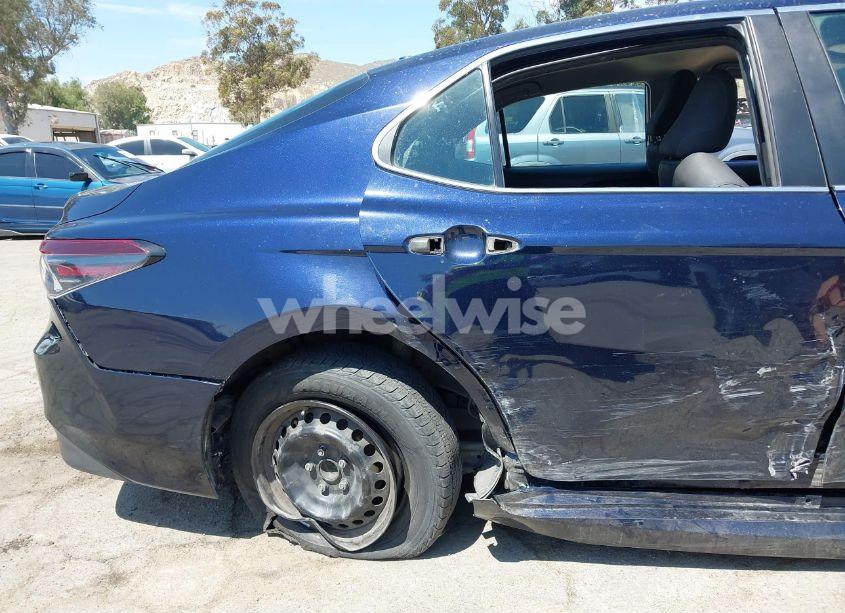 Photo 19 of 2022 Toyota Camry LE HYBRID (VIN 4T1C31AK2NU572063)