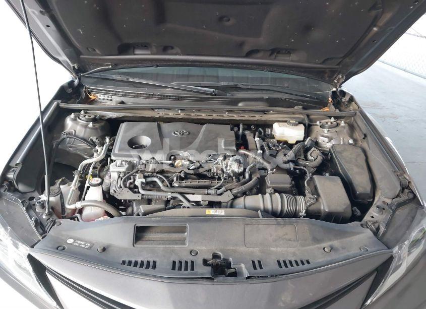 Photo 10 of 2022 Toyota Camry LE HYBRID (VIN 4T1C31AK2NU598498)