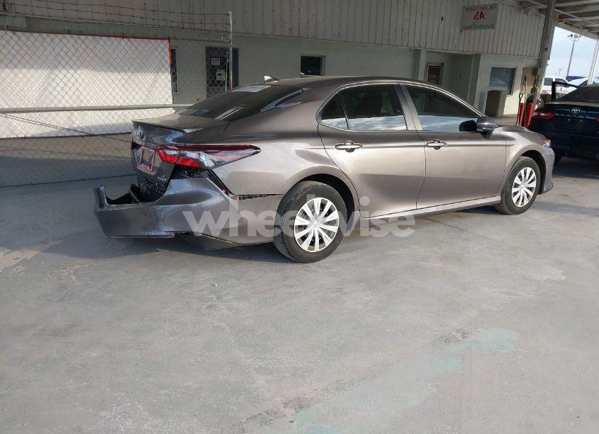 Photo 4 of 2022 Toyota Camry LE HYBRID (VIN 4T1C31AK2NU598498)