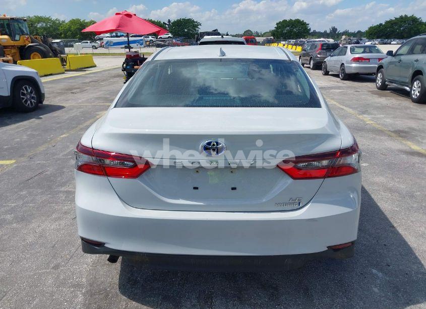 Photo 16 of 2024 Toyota Camry HYBRID LE (VIN 4T1C31AK2RU077836)