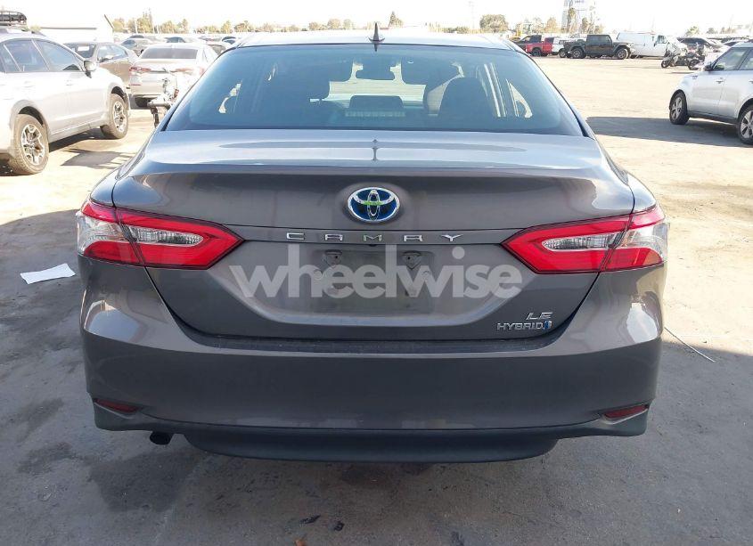 Photo 16 of 2020 Toyota Camry LE HYBRID (VIN 4T1C31AK3LU018365)