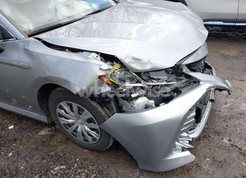 Photo 18 of 2020 Toyota Camry LE HYBRID (VIN 4T1C31AK3LU533902)