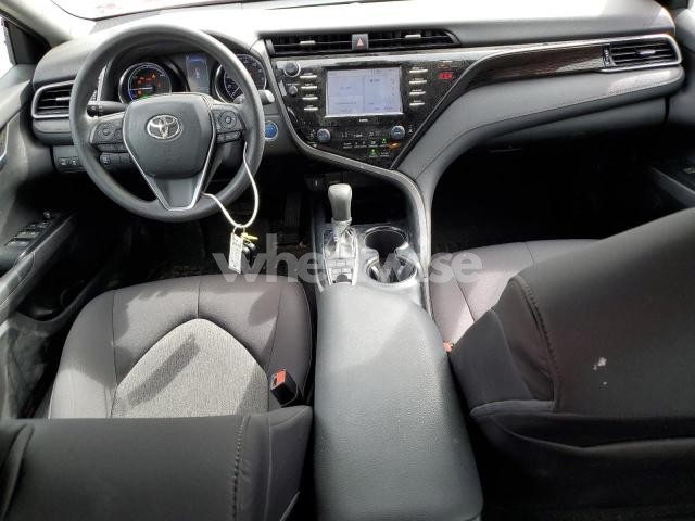 Photo 9 of 2020 TOYOTA CAMRY LE (VIN 4T1C31AK3LU534774)