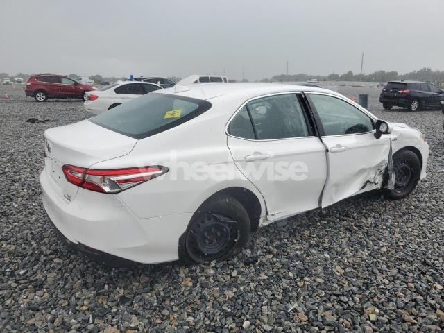 Photo 2 of 2020 TOYOTA CAMRY LE (VIN 4T1C31AK3LU543295)