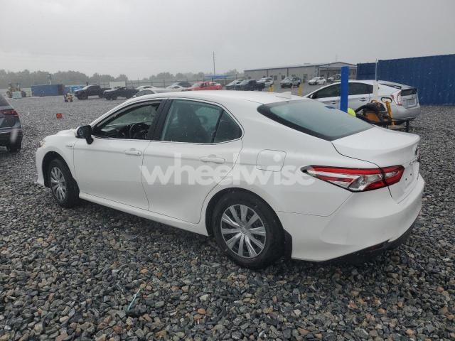 Photo 6 of 2020 TOYOTA CAMRY LE (VIN 4T1C31AK3LU543295)