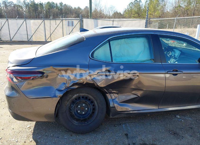 Photo 6 of 2021 Toyota Camry LE HYBRID (VIN 4T1C31AK3MU022515)