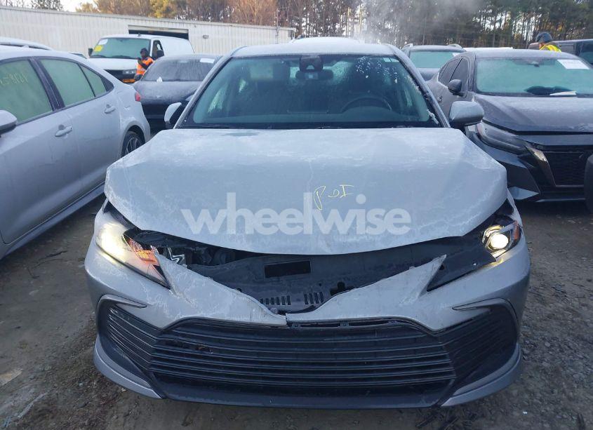 Photo 12 of 2022 Toyota Camry LE HYBRID (VIN 4T1C31AK3NU584626)