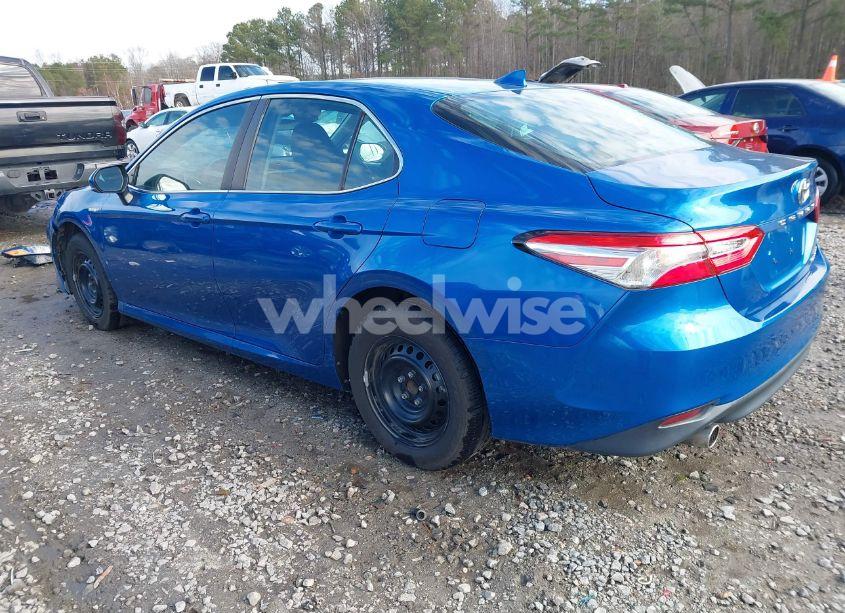 Photo 3 of 2020 Toyota Camry LE HYBRID (VIN 4T1C31AK4LU015586)