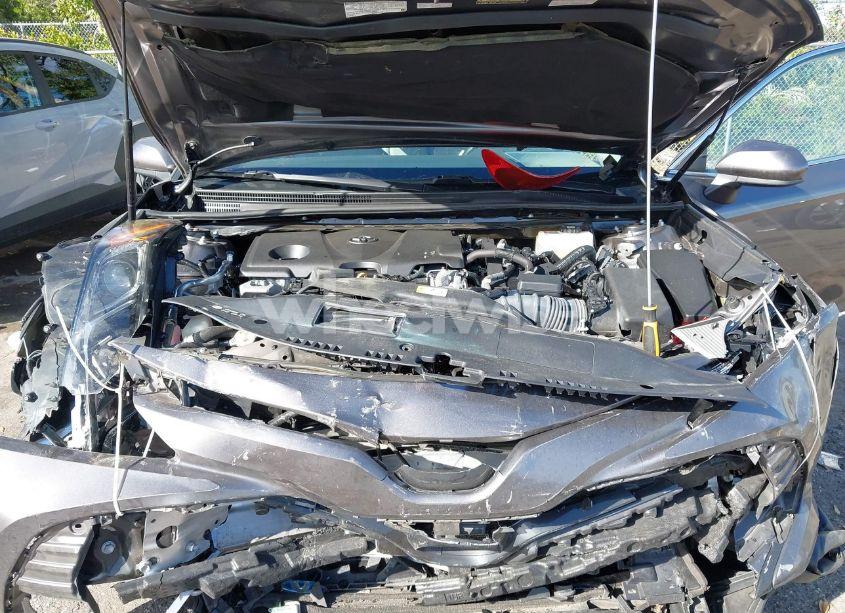 Photo 10 of 2020 Toyota Camry LE HYBRID (VIN 4T1C31AK4LU540759)