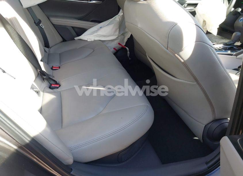 Photo 8 of 2020 Toyota Camry LE HYBRID (VIN 4T1C31AK4LU540759)