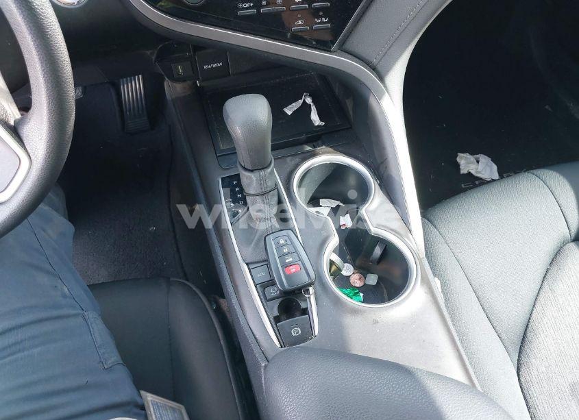 Photo 11 of 2021 Toyota Camry LE HYBRID (VIN 4T1C31AK4MU549057)