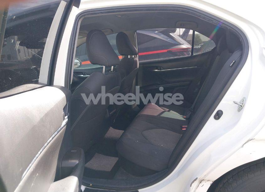 Photo 8 of 2021 Toyota Camry LE HYBRID (VIN 4T1C31AK4MU549057)