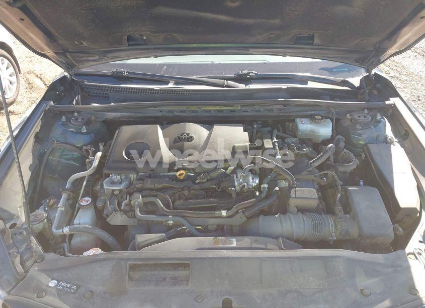 Photo 10 of 2021 Toyota Camry LE HYBRID (VIN 4T1C31AK4MU562133)