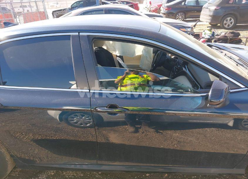 Photo 13 of 2021 Toyota Camry LE HYBRID (VIN 4T1C31AK4MU562133)