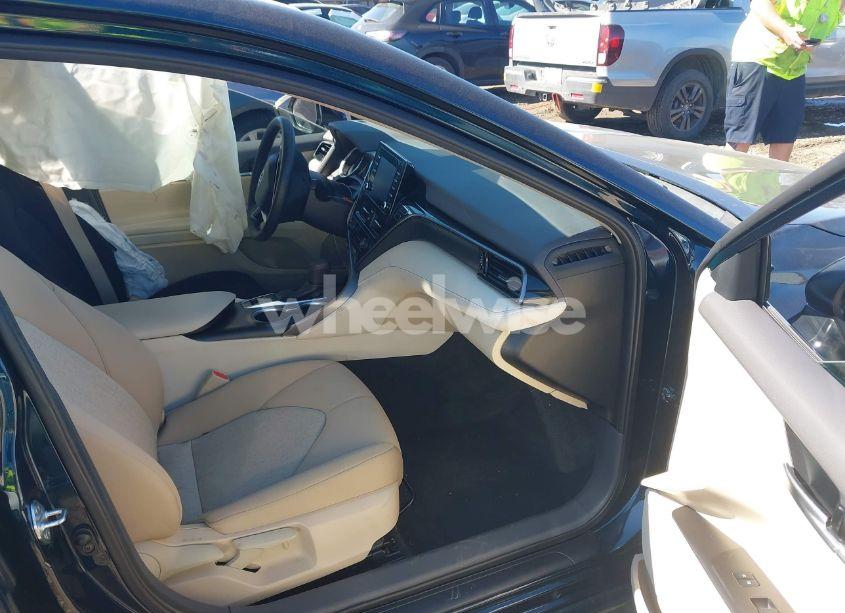 Photo 5 of 2021 Toyota Camry LE HYBRID (VIN 4T1C31AK4MU562133)