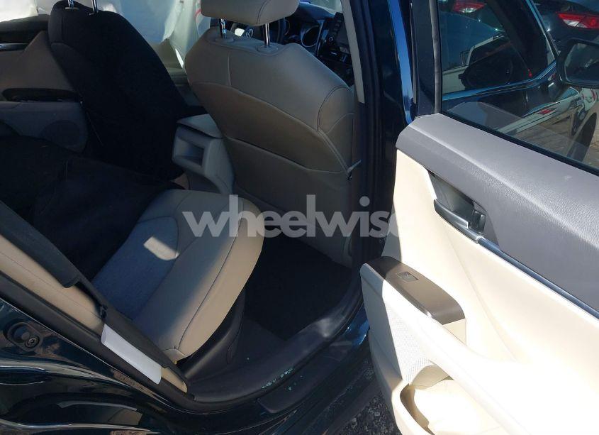 Photo 8 of 2021 Toyota Camry LE HYBRID (VIN 4T1C31AK4MU562133)