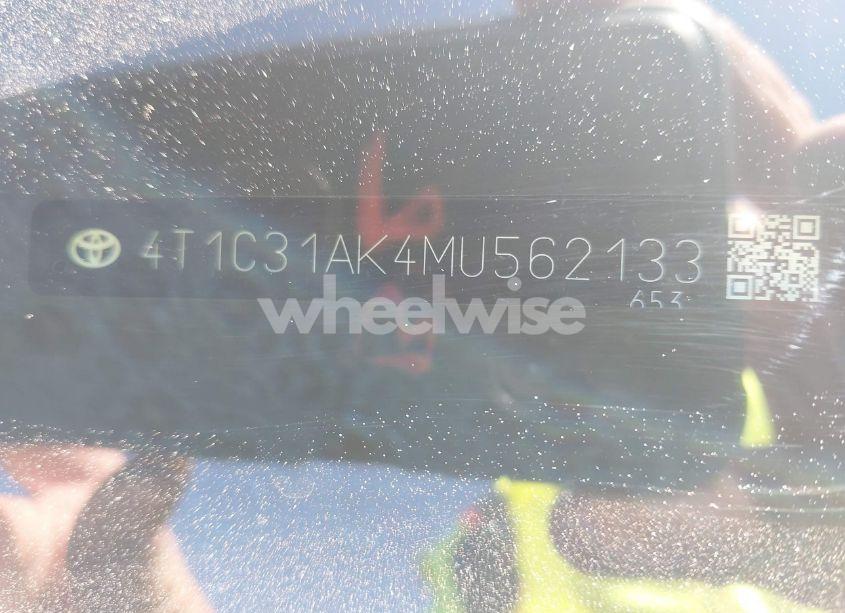 Photo 9 of 2021 Toyota Camry LE HYBRID (VIN 4T1C31AK4MU562133)