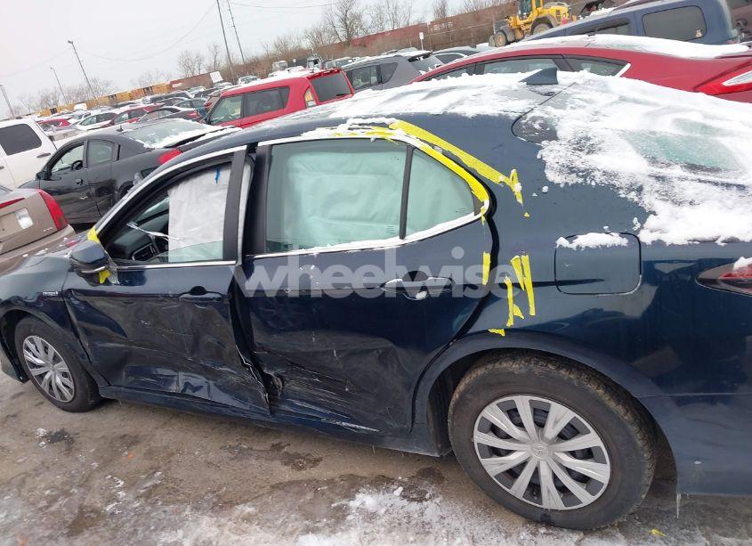 Photo 14 of 2021 Toyota Camry LE HYBRID (VIN 4T1C31AK4MU564271)