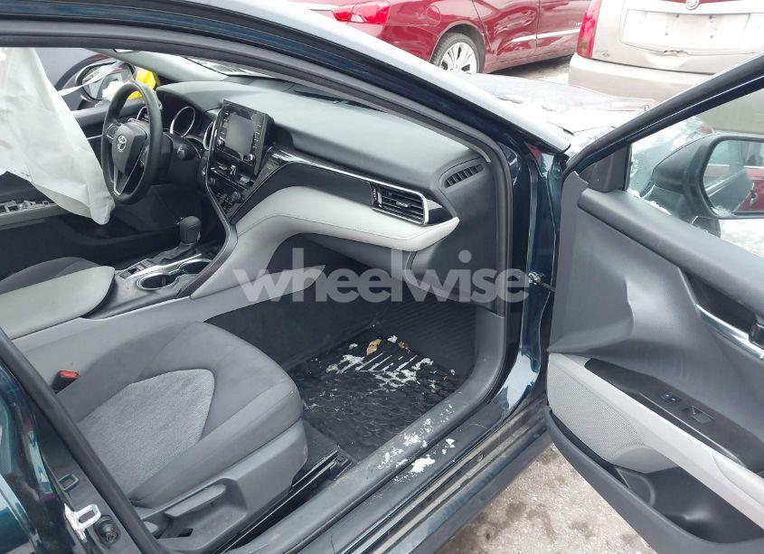 Photo 5 of 2021 Toyota Camry LE HYBRID (VIN 4T1C31AK4MU564271)