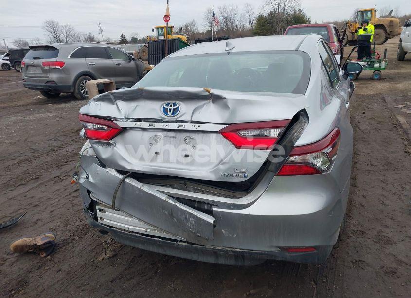 Photo 17 of 2022 Toyota Camry LE HYBRID (VIN 4T1C31AK4NU582044)
