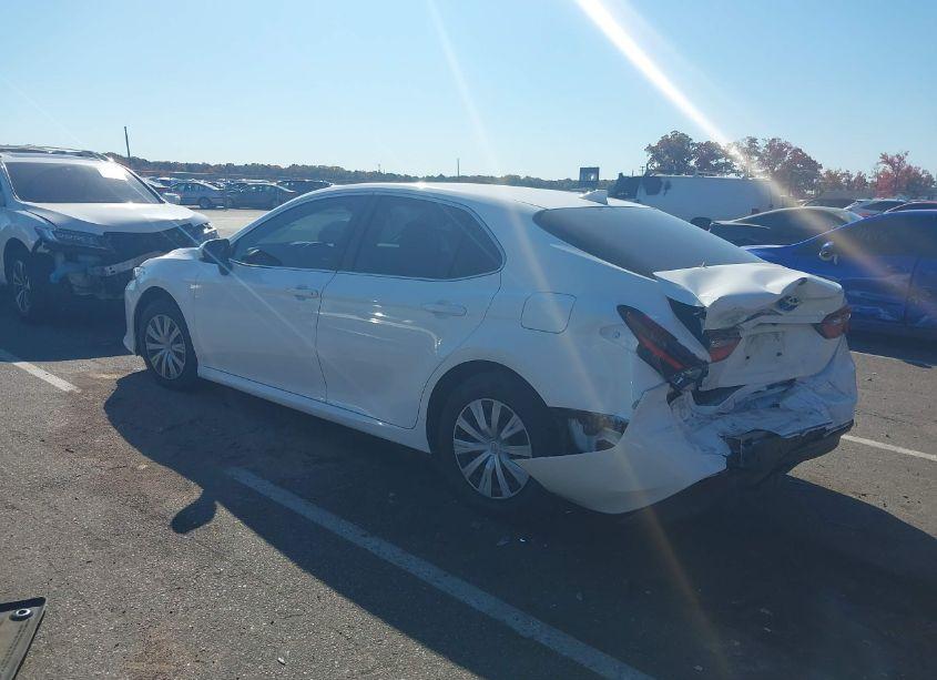 Photo 3 of 2024 Toyota Camry HYBRID LE (VIN 4T1C31AK4RU072220)