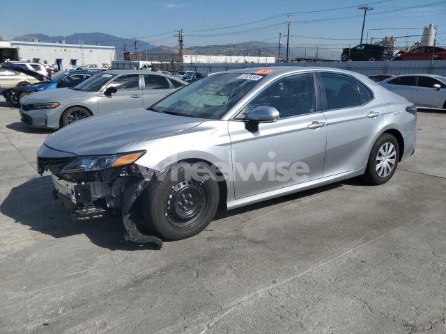 2024 TOYOTA CAMRY LE (VIN 4T1C31AK4RU632432) main photo