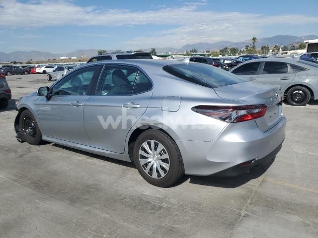 Photo 2 of 2024 TOYOTA CAMRY LE (VIN 4T1C31AK4RU632432)