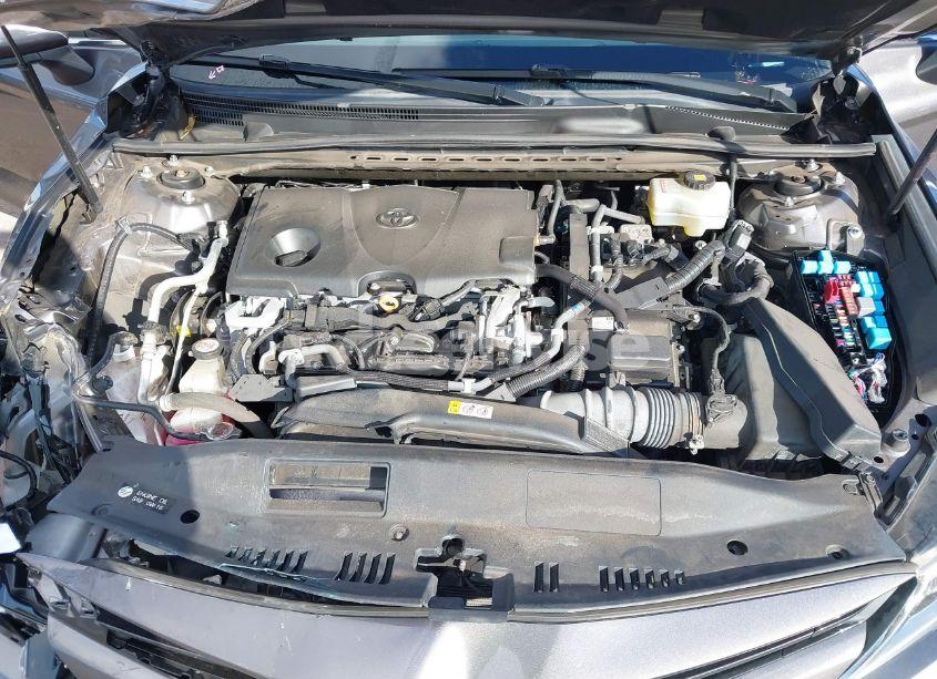 Photo 10 of 2020 Toyota Camry LE HYBRID (VIN 4T1C31AK5LU530760)