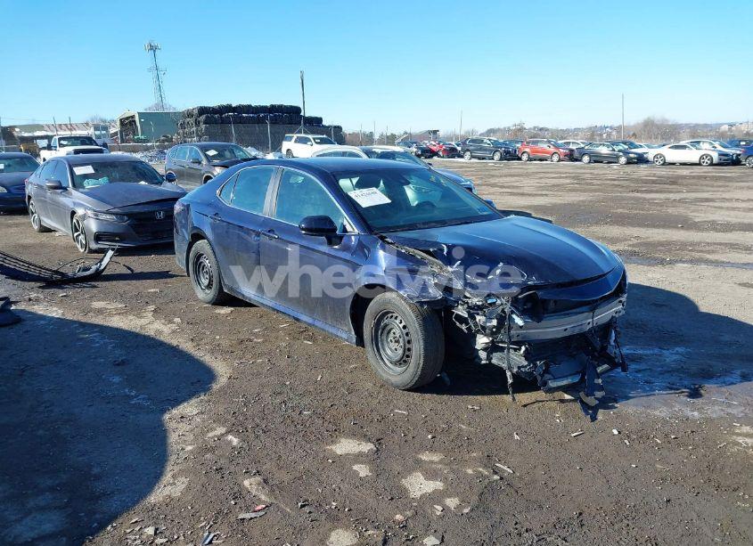 2021 Toyota Camry LE HYBRID (VIN 4T1C31AK5MU552534) main photo