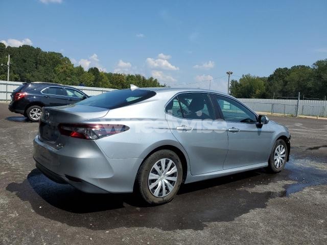 Photo 10 of 2022 TOYOTA CAMRY LE (VIN 4T1C31AK5NU582117)