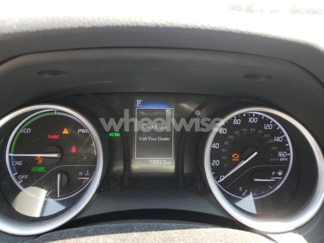 Photo 5 of 2022 TOYOTA CAMRY LE (VIN 4T1C31AK5NU582117)