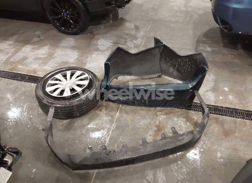 Photo 12 of 2021 Toyota Camry LE HYBRID (VIN 4T1C31AK6MU566636)