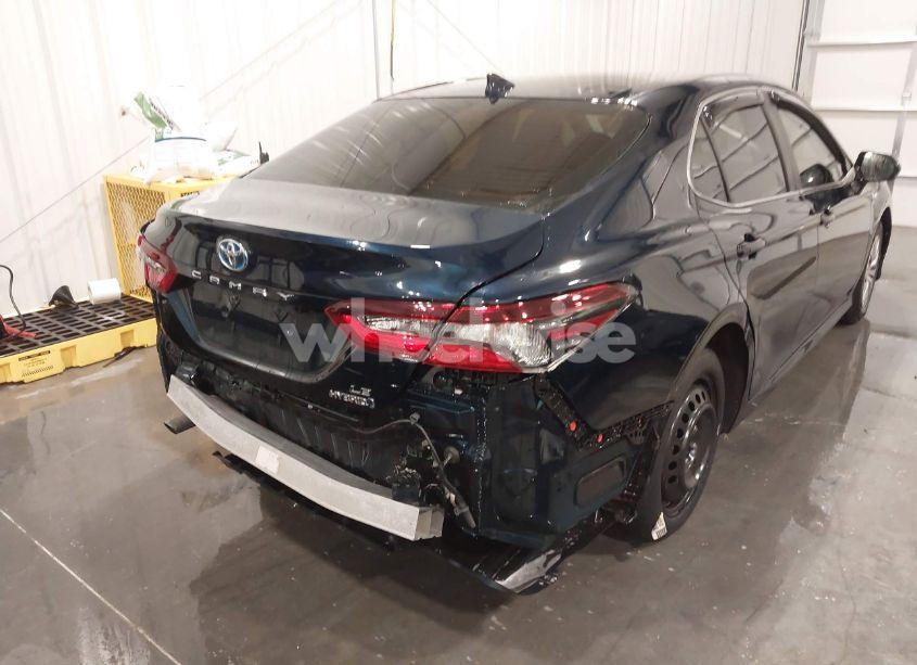 Photo 6 of 2021 Toyota Camry LE HYBRID (VIN 4T1C31AK6MU566636)