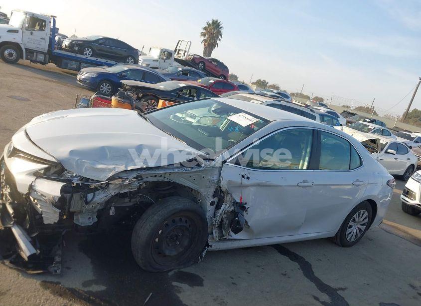 Photo 14 of 2024 Toyota Camry HYBRID LE (VIN 4T1C31AK6RU067407)